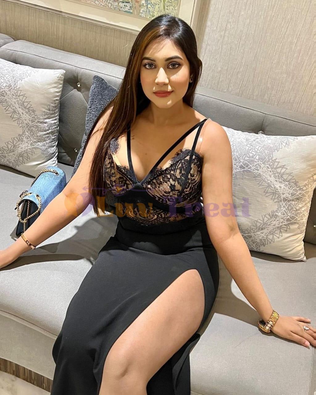 Escort Girl