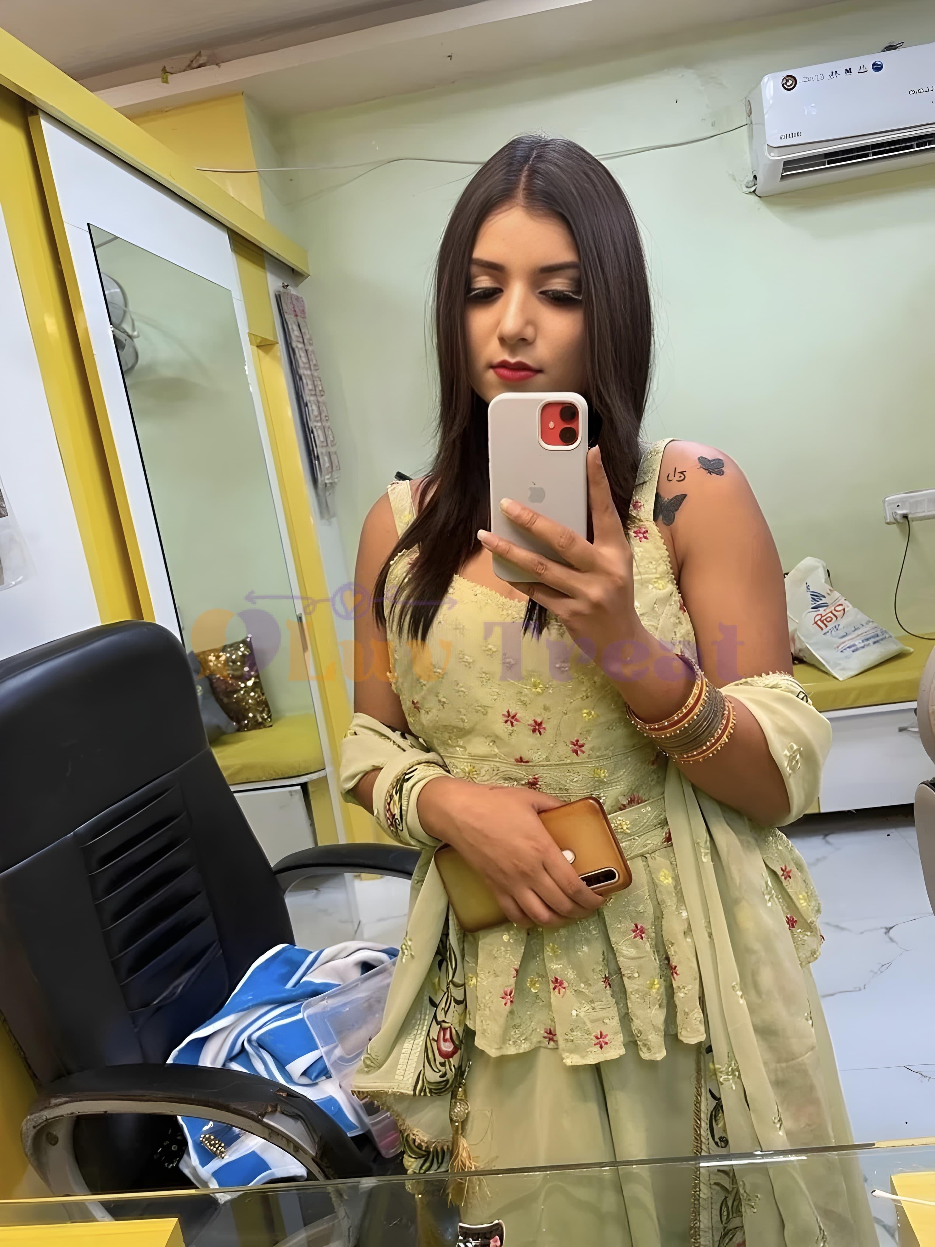 Escort Girl